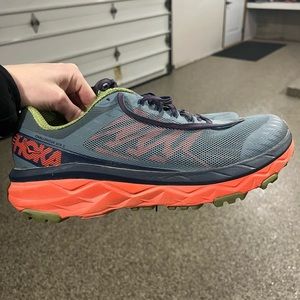 Hoka challenger ATR 5